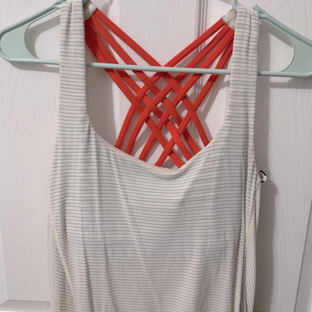 Lululemon free to be